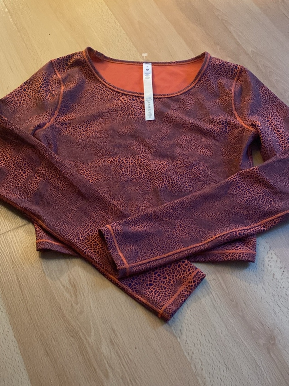 NWOT Lululemon top